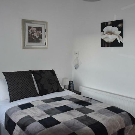 Flat G/R 59 Erskine Street แอเบอร์ดีน ภายนอก รูปภาพ